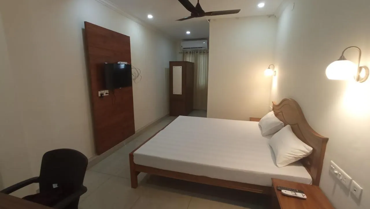 Arackal Inn Kottayam Hotel